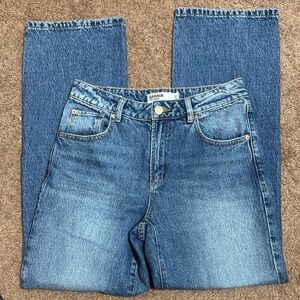 EUC Garage Classic 90’s Straight Style Blue Jeans Love